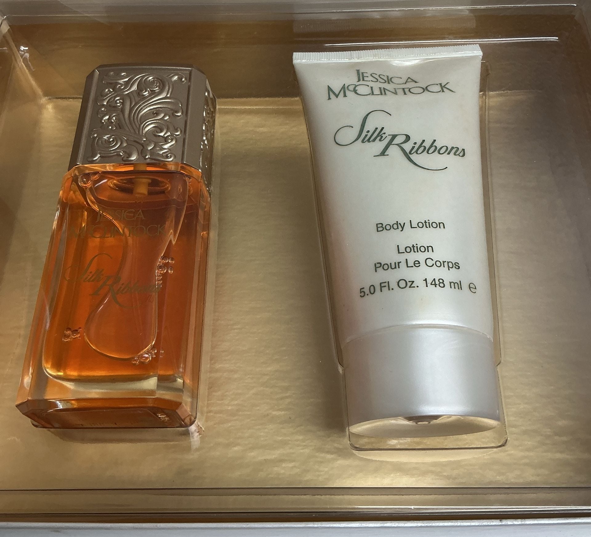 Jessica McClintock Silk Ribbons Fragrance Gift Set 1