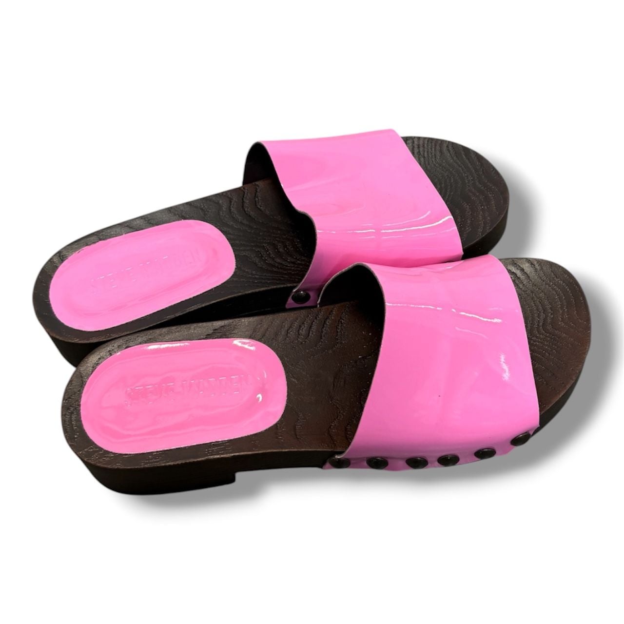 Y2K made in Italy Steve Madden pink clogs 2