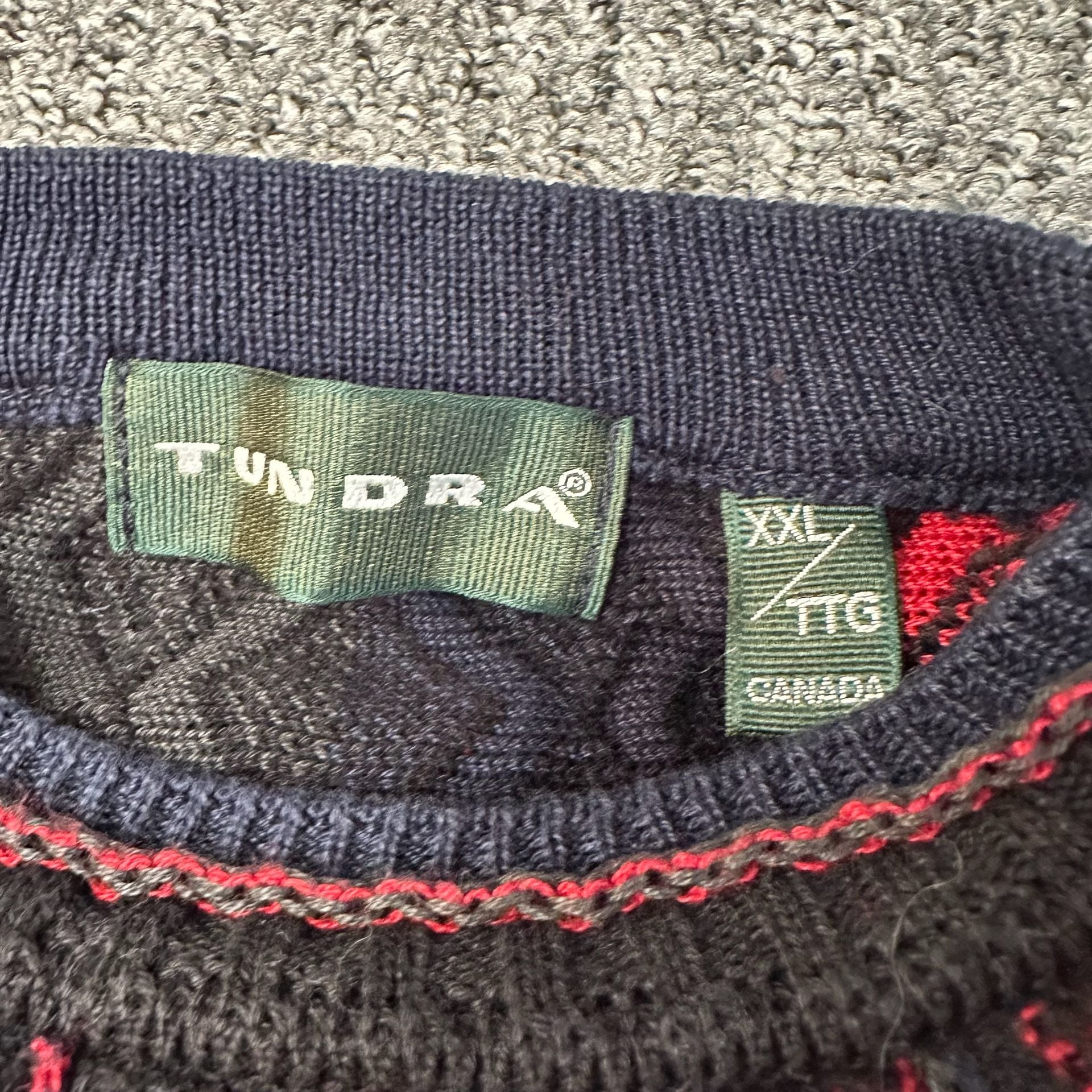 Tundra 90s 3D Knit Textured Sweater Coogi Black Red Vintage  19
