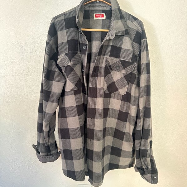Wrangler Fleece Shirt Size L Gray Black Plaid Buffalo Check Long Sleeve