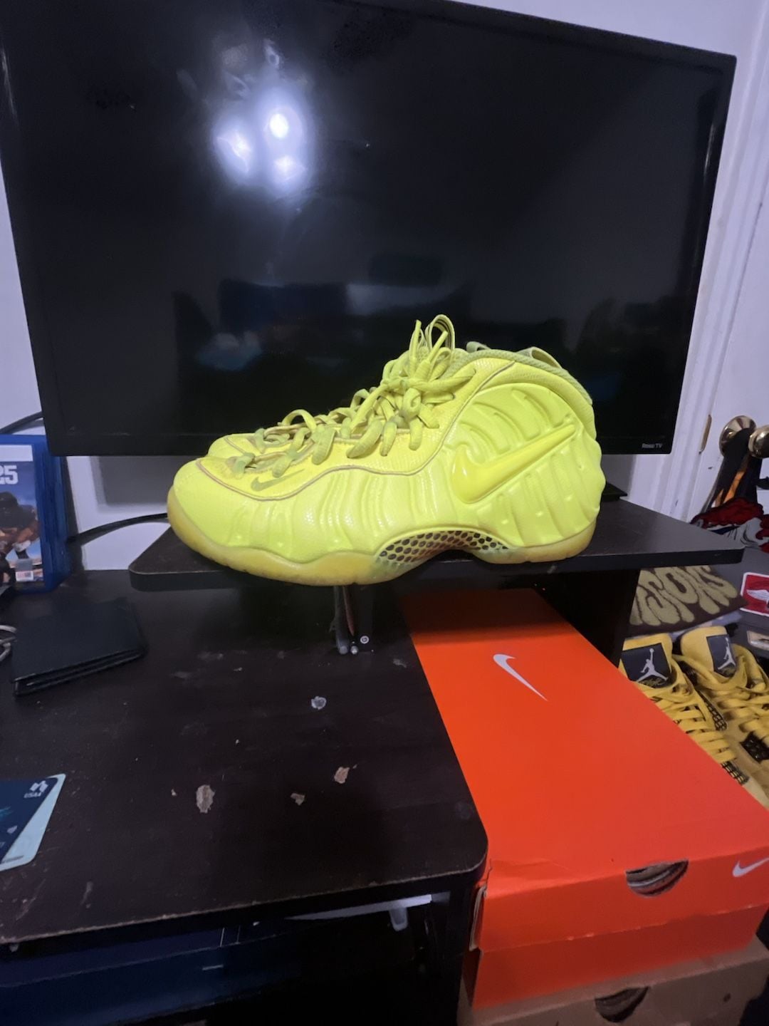 Nike Air Foamposite Pro Volt Sneakers 2