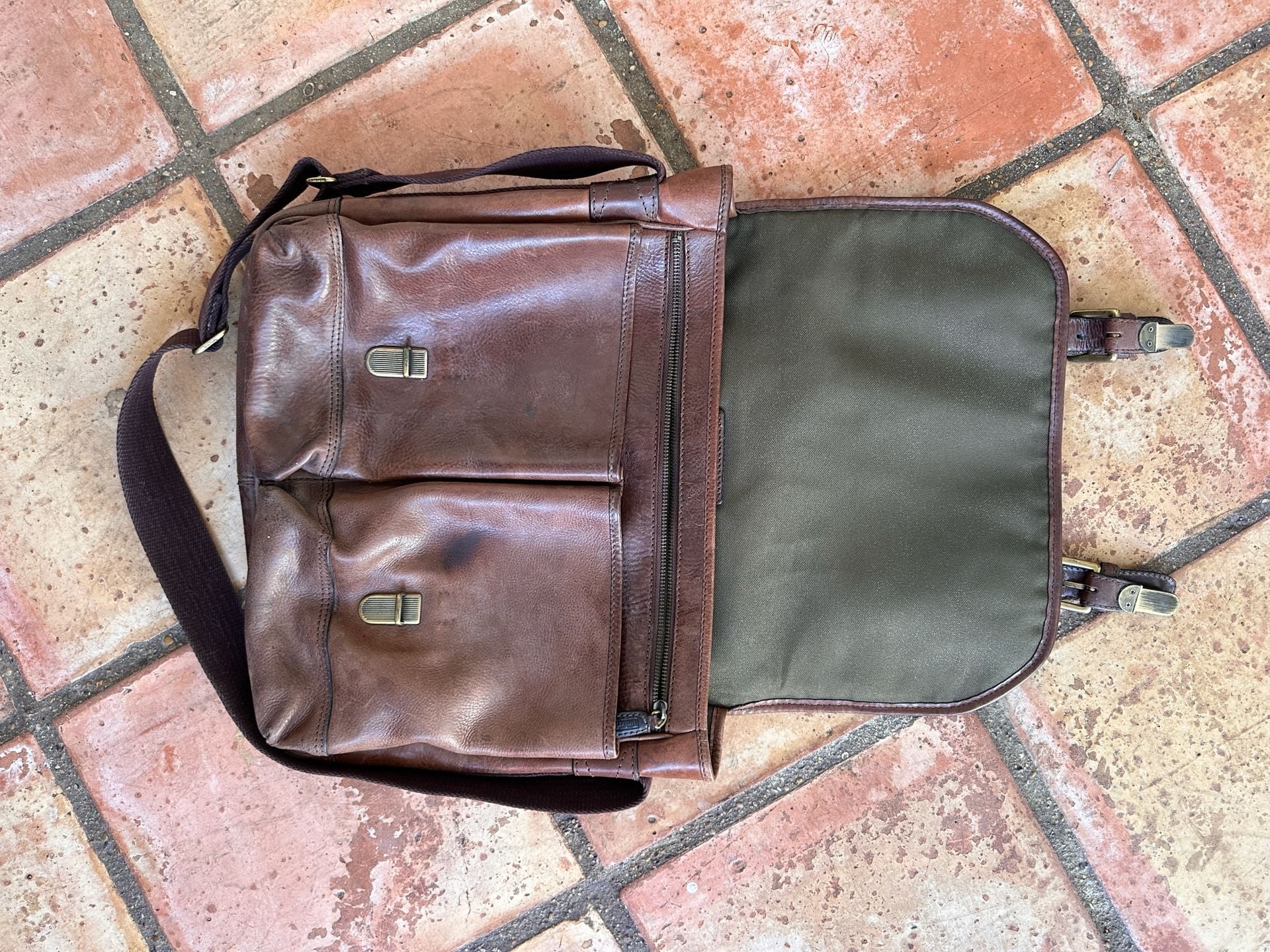 Timberland Brown Leather Messenger Bag Satchel 7