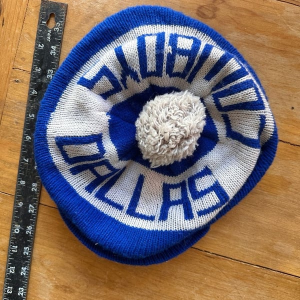 Dallas Cowboys Vintage Knit Newsboy Beanie Hat Blue White Pom Pom