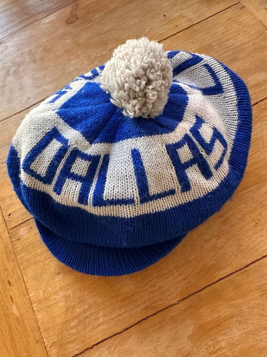Dallas Cowboys Vintage Knit Newsboy Beanie Hat Blue White Pom Pom 3