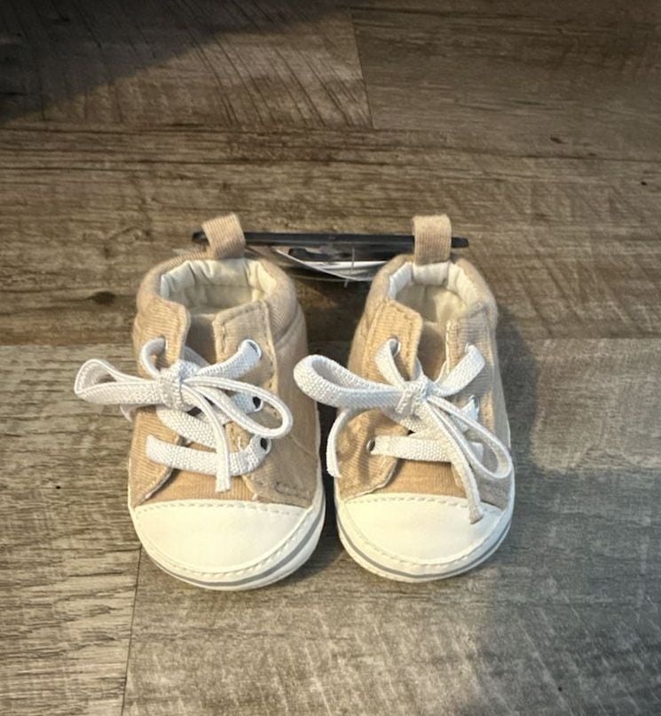 Carter's Child of Mine Sneakers Size NB Tan Low Top Shoes New 2
