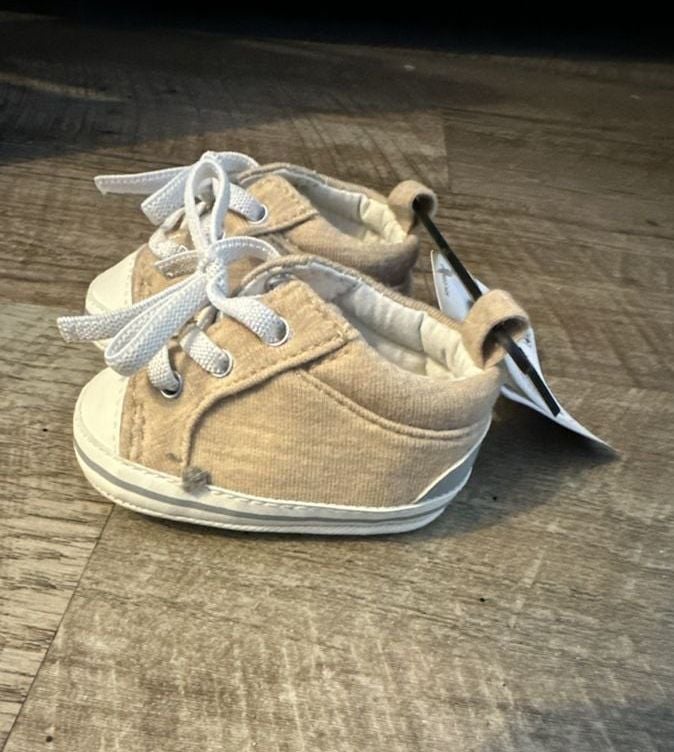 Carter's Child of Mine Sneakers Size NB Tan Low Top Shoes New 4