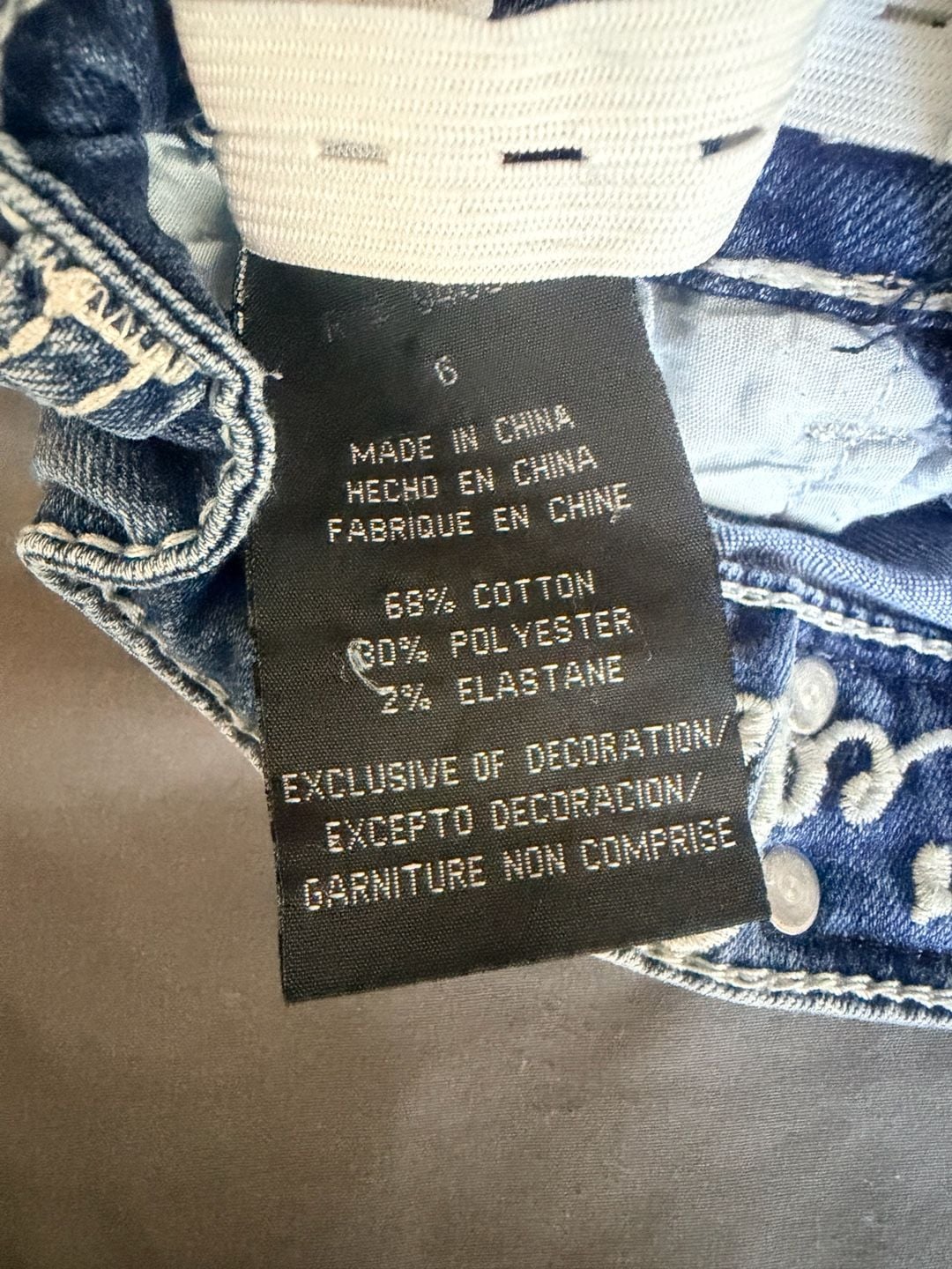 Cedar Rose Jeans girls/kids- Size 6 Embroidered Flap Pocket Denim 5