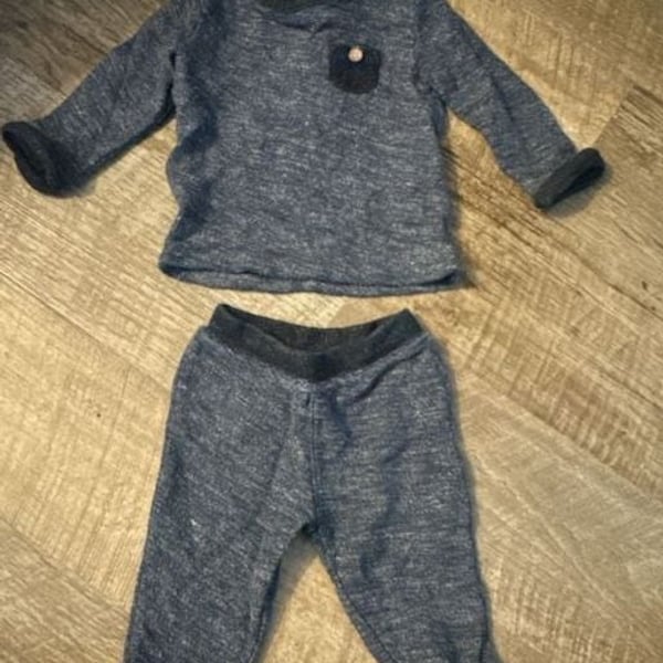 Carter's Blue Knit Outfit Set Size 6 Months
