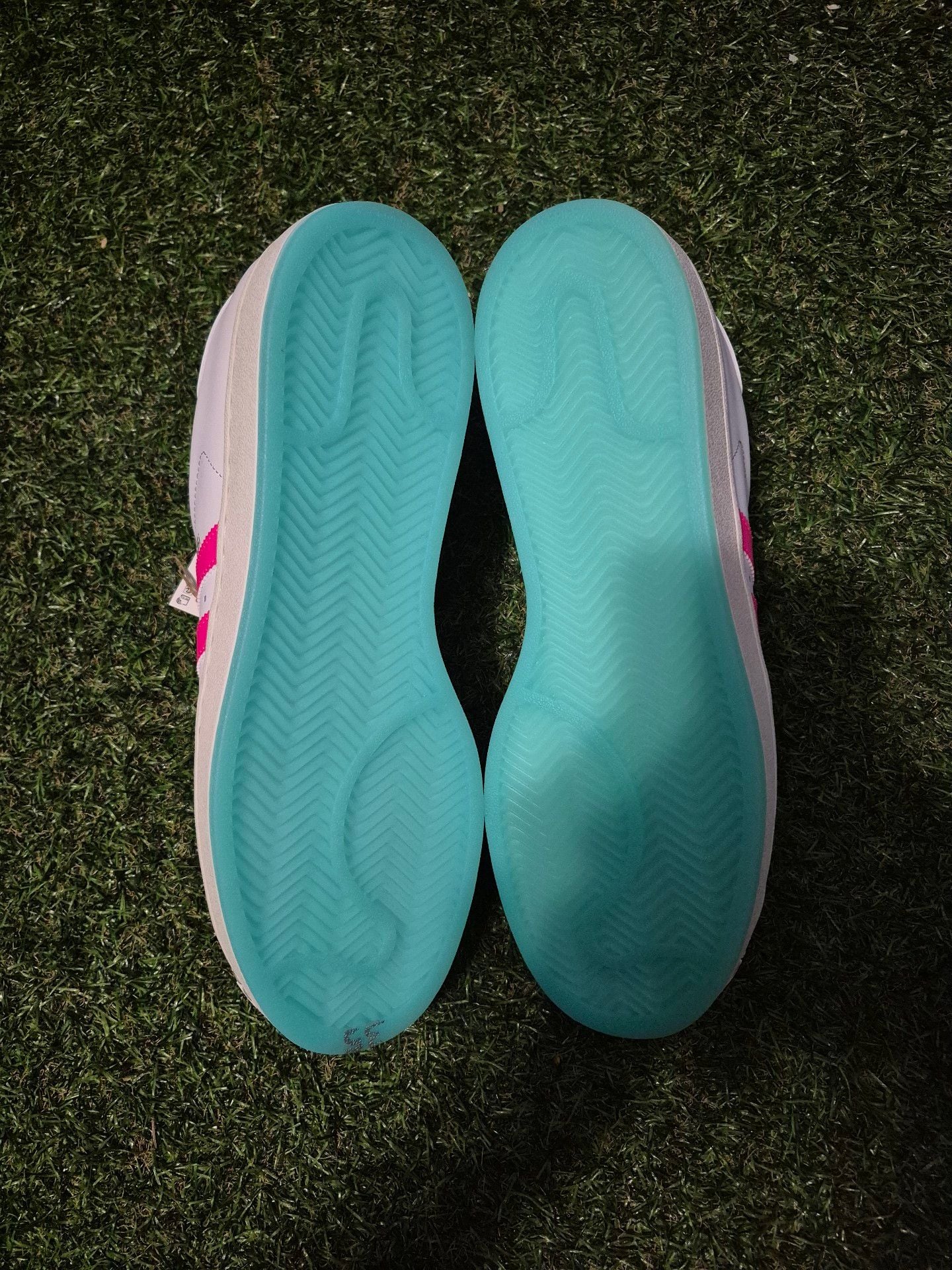 Adidas Superstar Messi Size 10.5 White Lucid Pink Flash Aqua 7