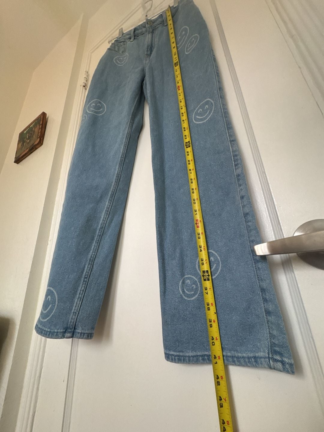 Hollister Ultra High-Rise Dad Jean Size 24R Smiley Face Graphic Light Wash y2k 90’s 7