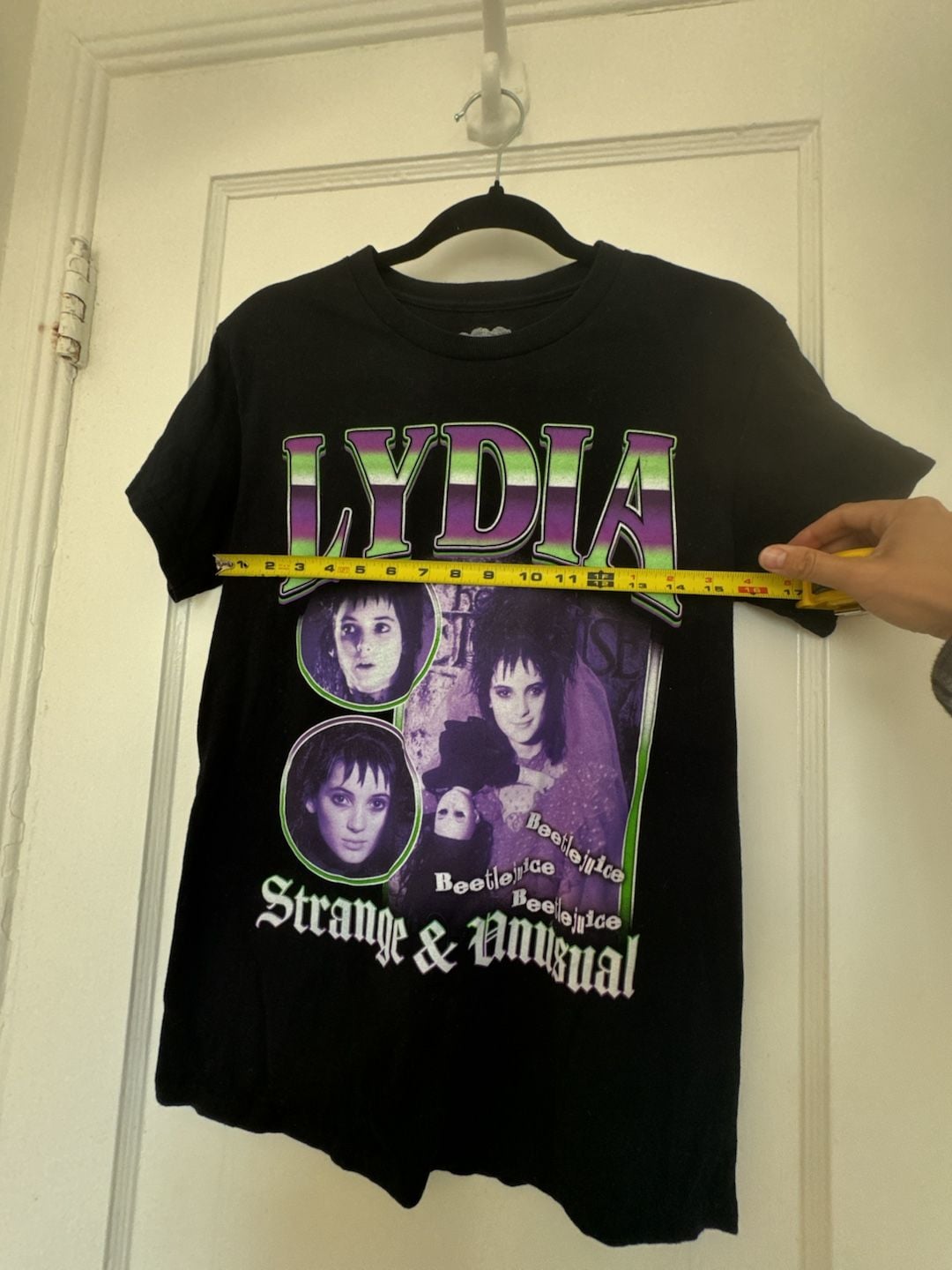 Beetlejuice Lydia Size S Strange & Unusual Graphic T-Shirt Black Gothic Whimisigoth 6
