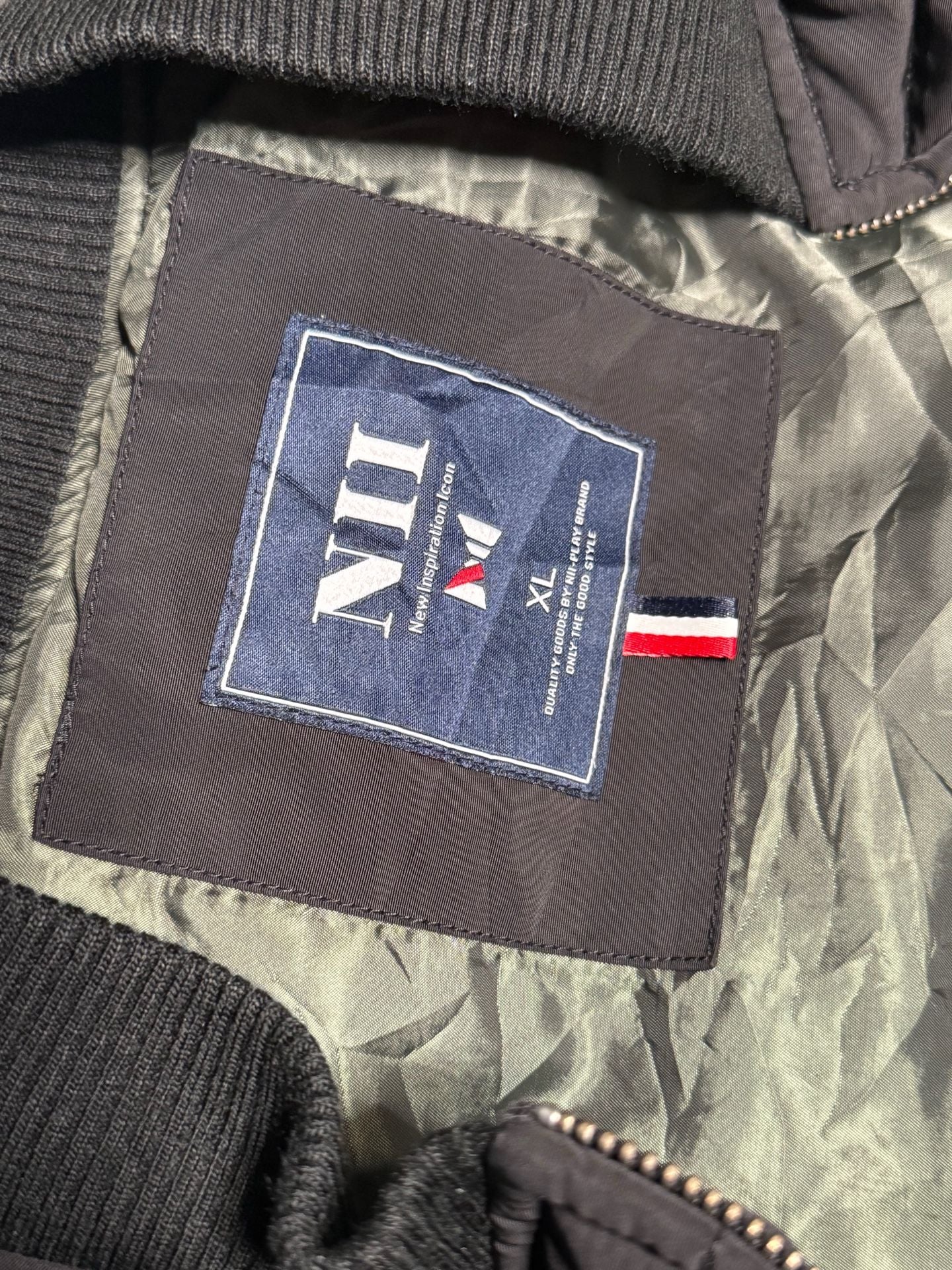 NII Puffer Vest Size XL Black Quilted Zip Up 4