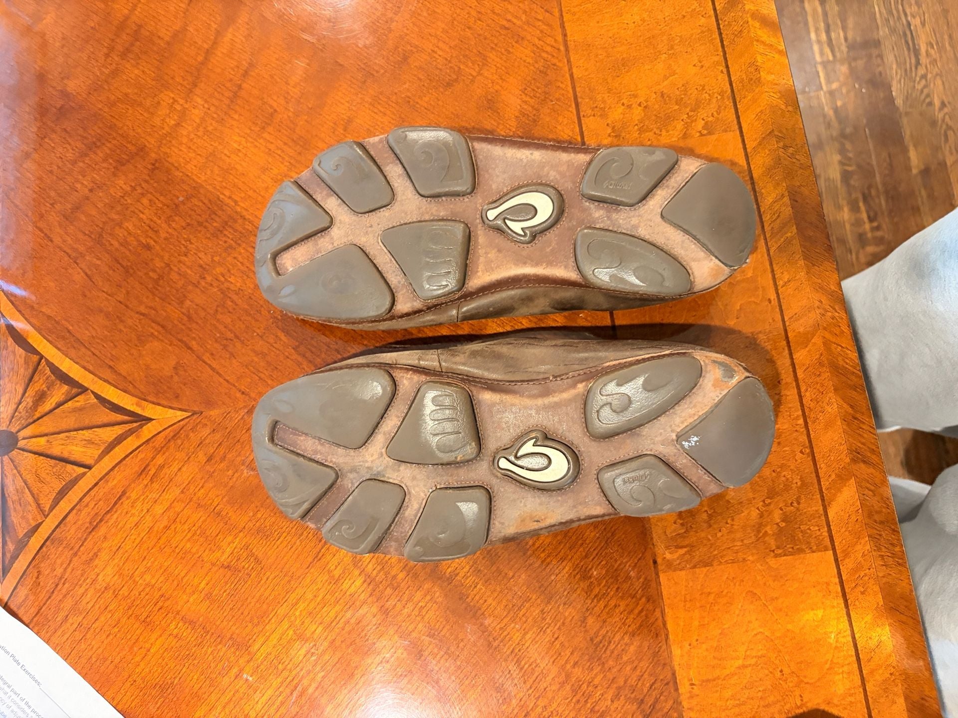 OluKai Moloa Slip-On Shoes Size US M 11 Brown Leather 5