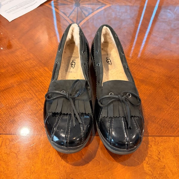 UGG Ashdale Duck Shoes Size 8 Black Waterproof Leather Moccasins