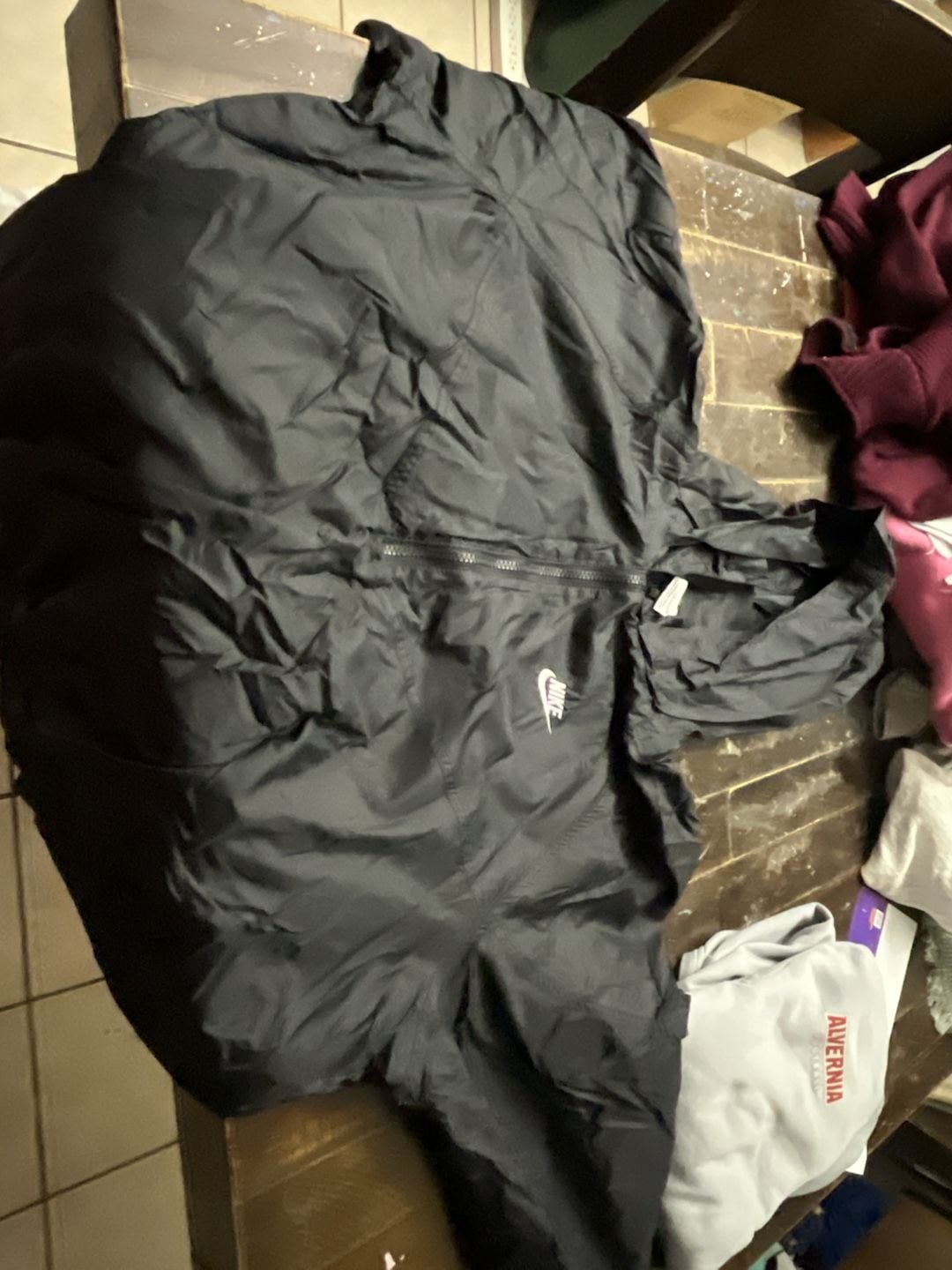Nike Windbreaker Jacket Size L Black Hooded Full Zip 5