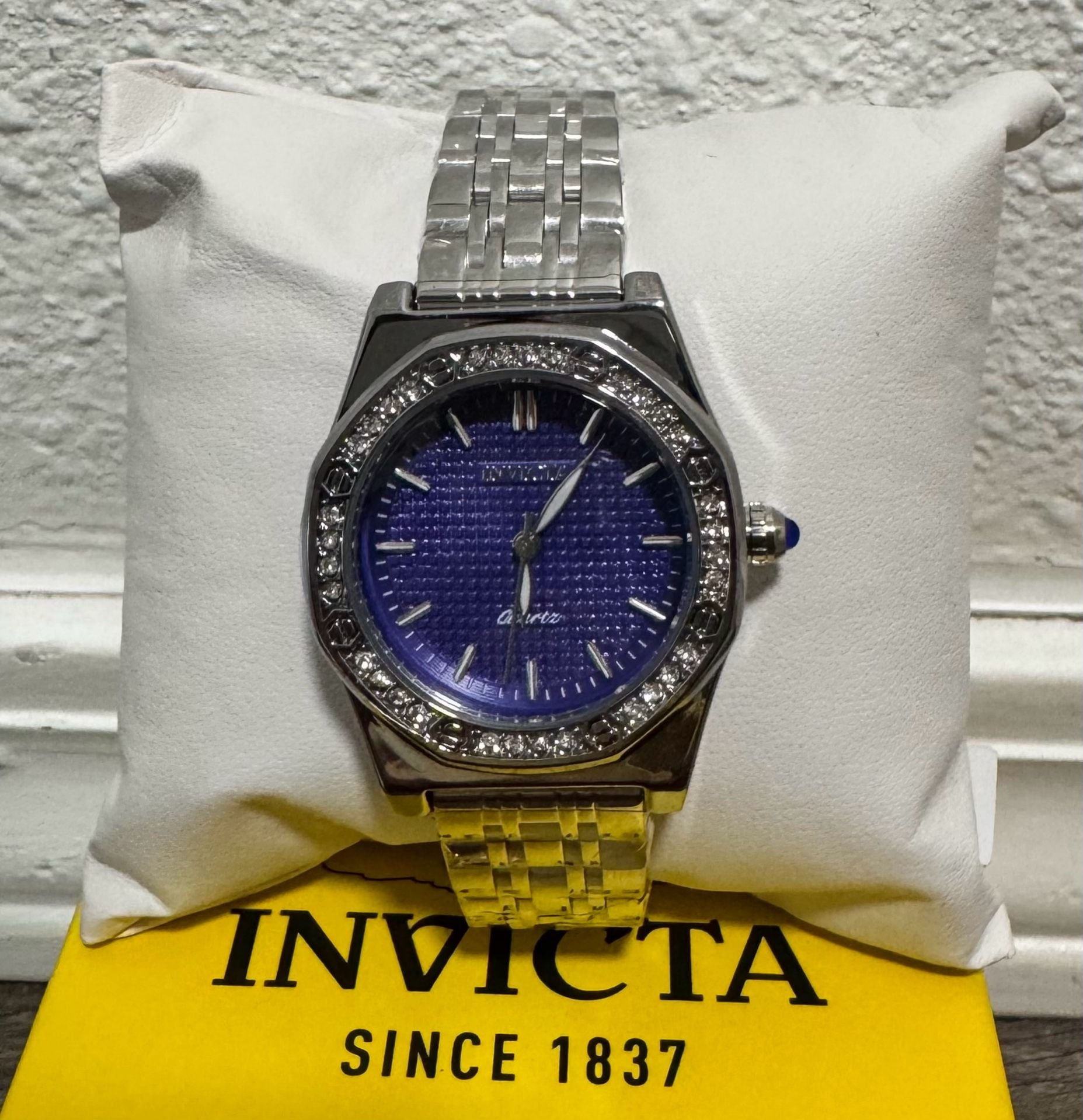 Invicta Quartz Watch Silver Purple Dial Crystal Bezel 2
