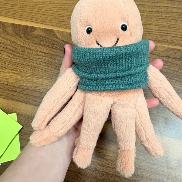 Cozy Crew Octopus - Official Jellycat,