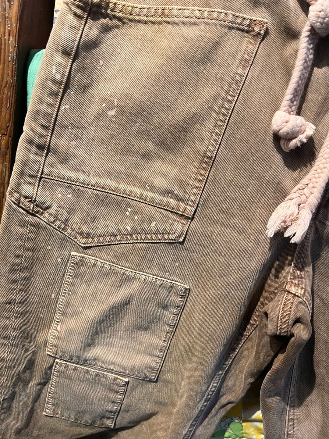 Free People Moxie Low Slung Pull On Barrel Jeans, paint splatter detail size 29 3