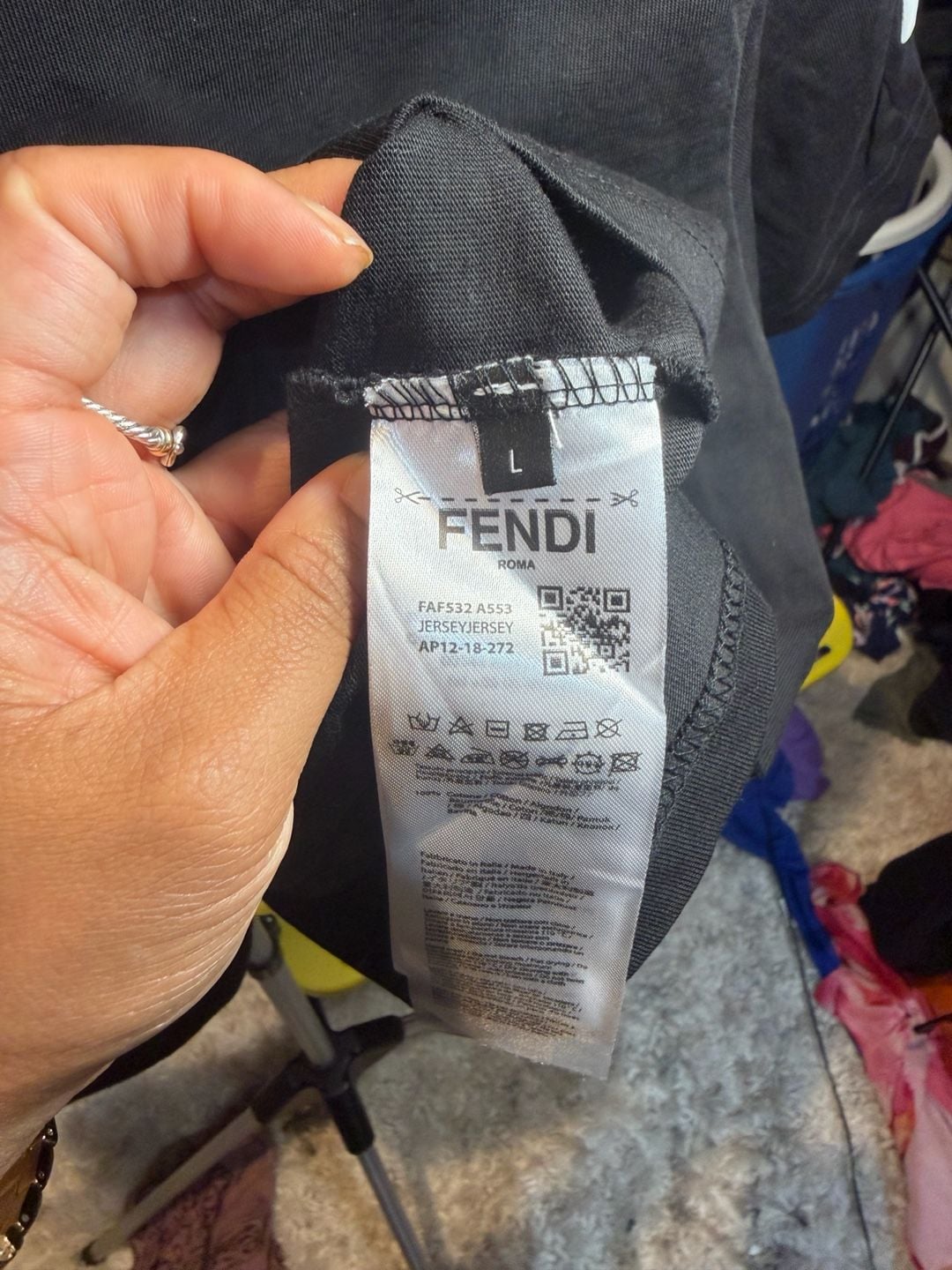 Fendi Logo T-Shirt Size L Black Cotton Short Sleeve 8