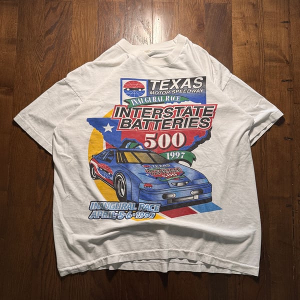 Vintage 1997 single stitch Texas Motor Speedway Interstate Batteries T-Shirt White
