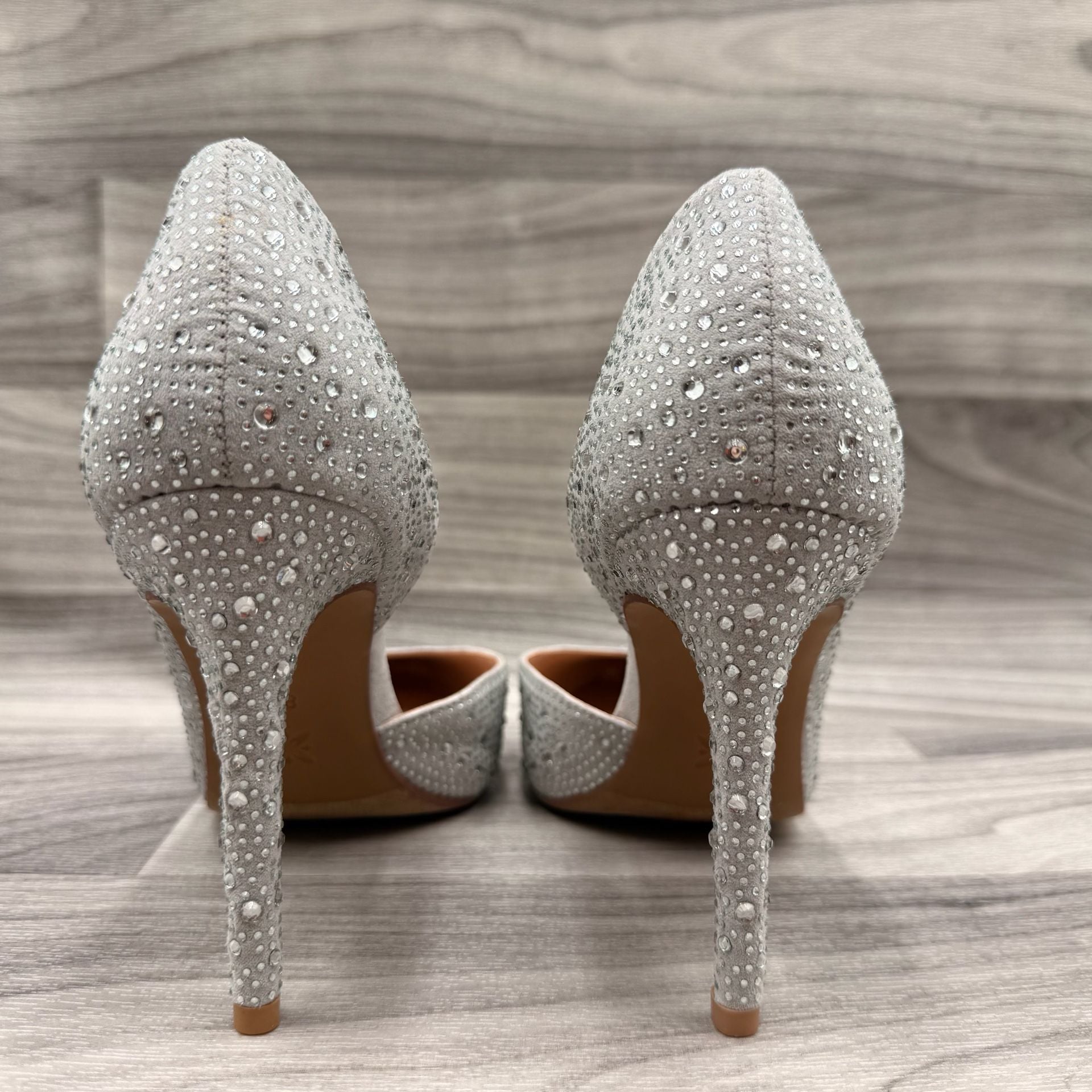 BCBGeneration Hanady Silver Rhinestone Dorsay Pumps Heels Stilettos Sz 8.5 11