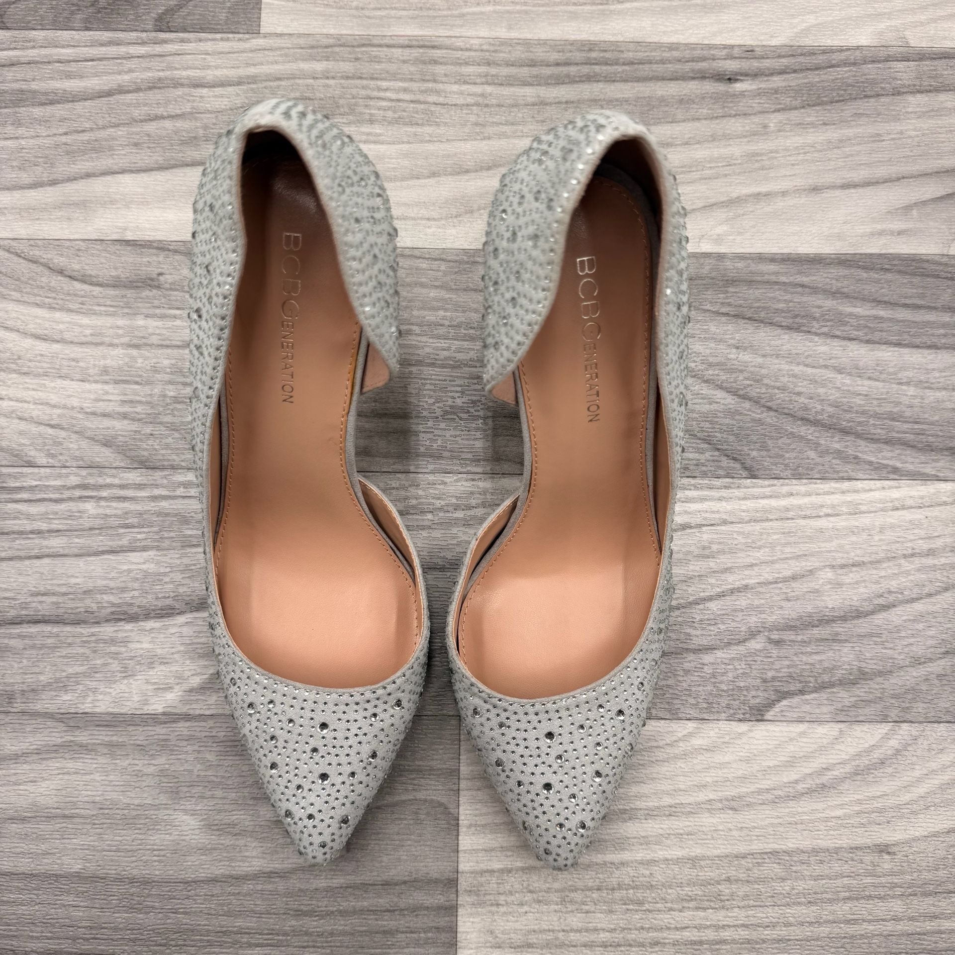 BCBGeneration Hanady Silver Rhinestone Dorsay Pumps Heels Stilettos Sz 8.5 19