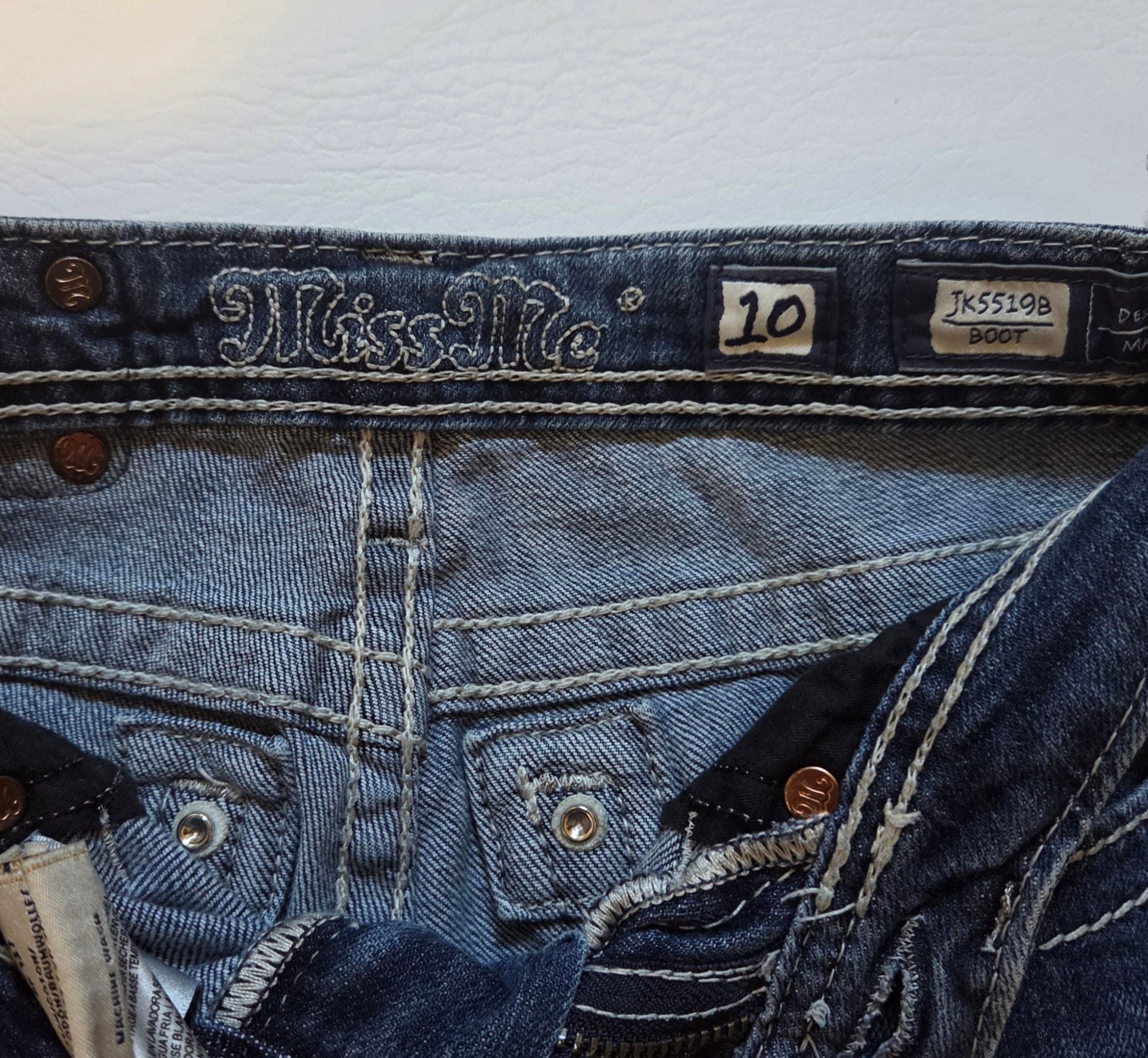 Product thumbnail 3