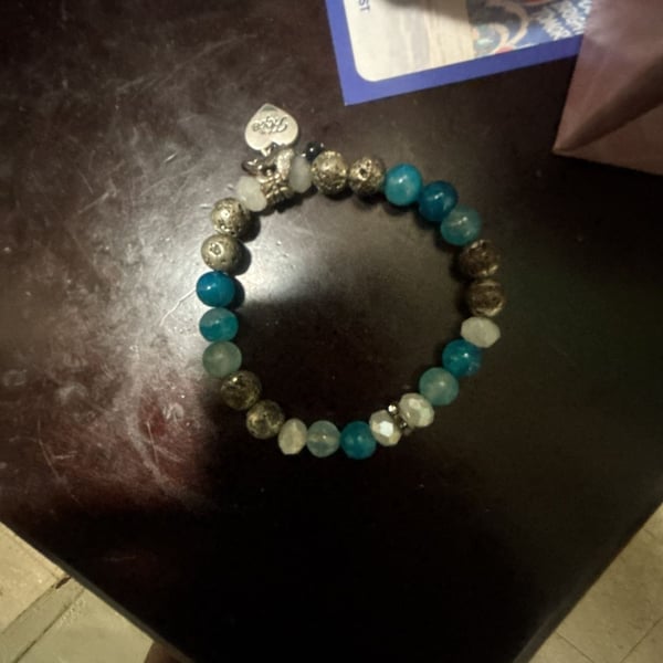 Unbranded Beaded Stretch Bracelet Blue and Silver with Heart Charm