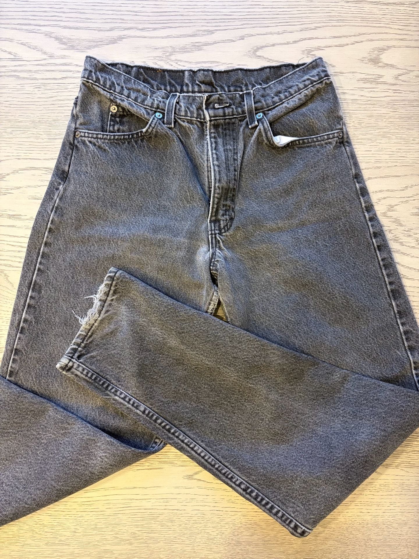 Levi's 550 Relaxed Fit Tapered Leg Jeans Size 31x32 Black Charcoal Wash Denim 1