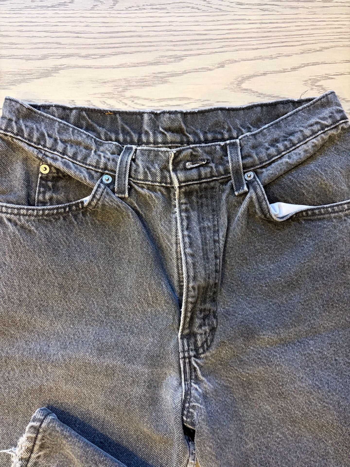 Levi's 550 Relaxed Fit Tapered Leg Jeans Size 31x32 Black Charcoal Wash Denim 3