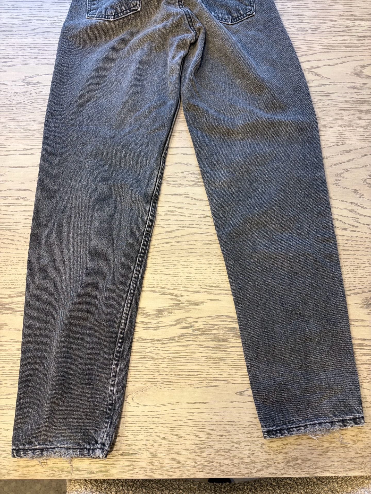 Levi's 550 Relaxed Fit Tapered Leg Jeans Size 31x32 Black Charcoal Wash Denim 6