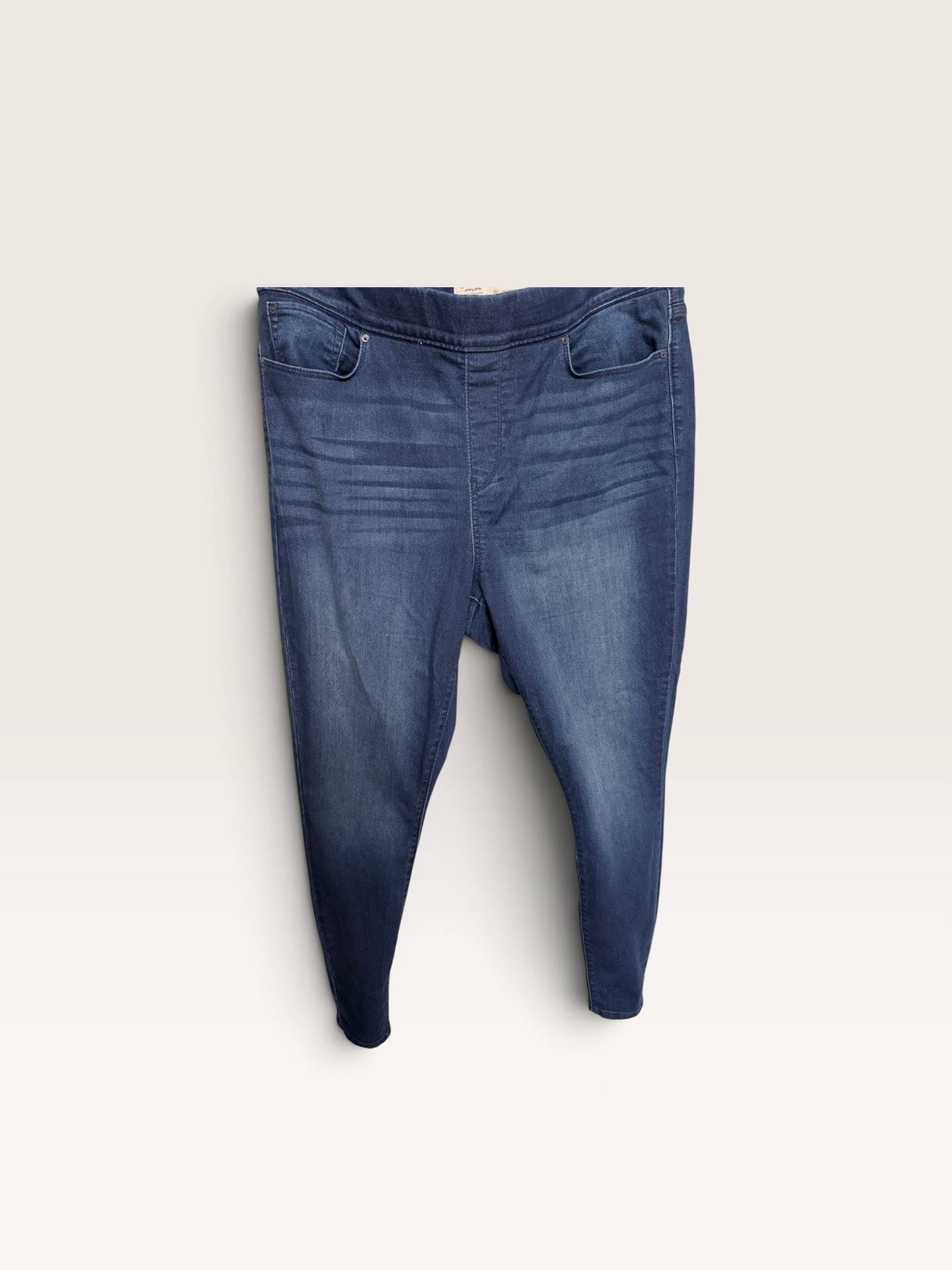 Signature by Levi Strauss & Co. Shaping Pull-On Super Skinny Jeans/148 2