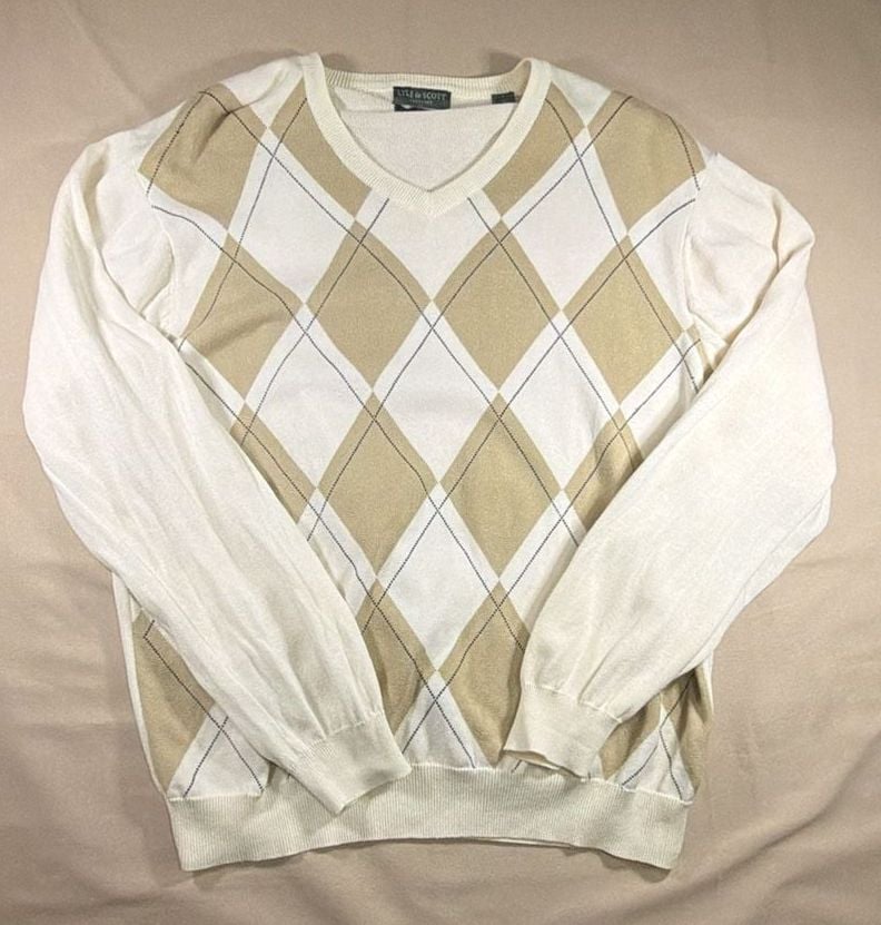Lyle & Scott Scotland Argyle V-Neck Sweater Size L Combed Cotton 2