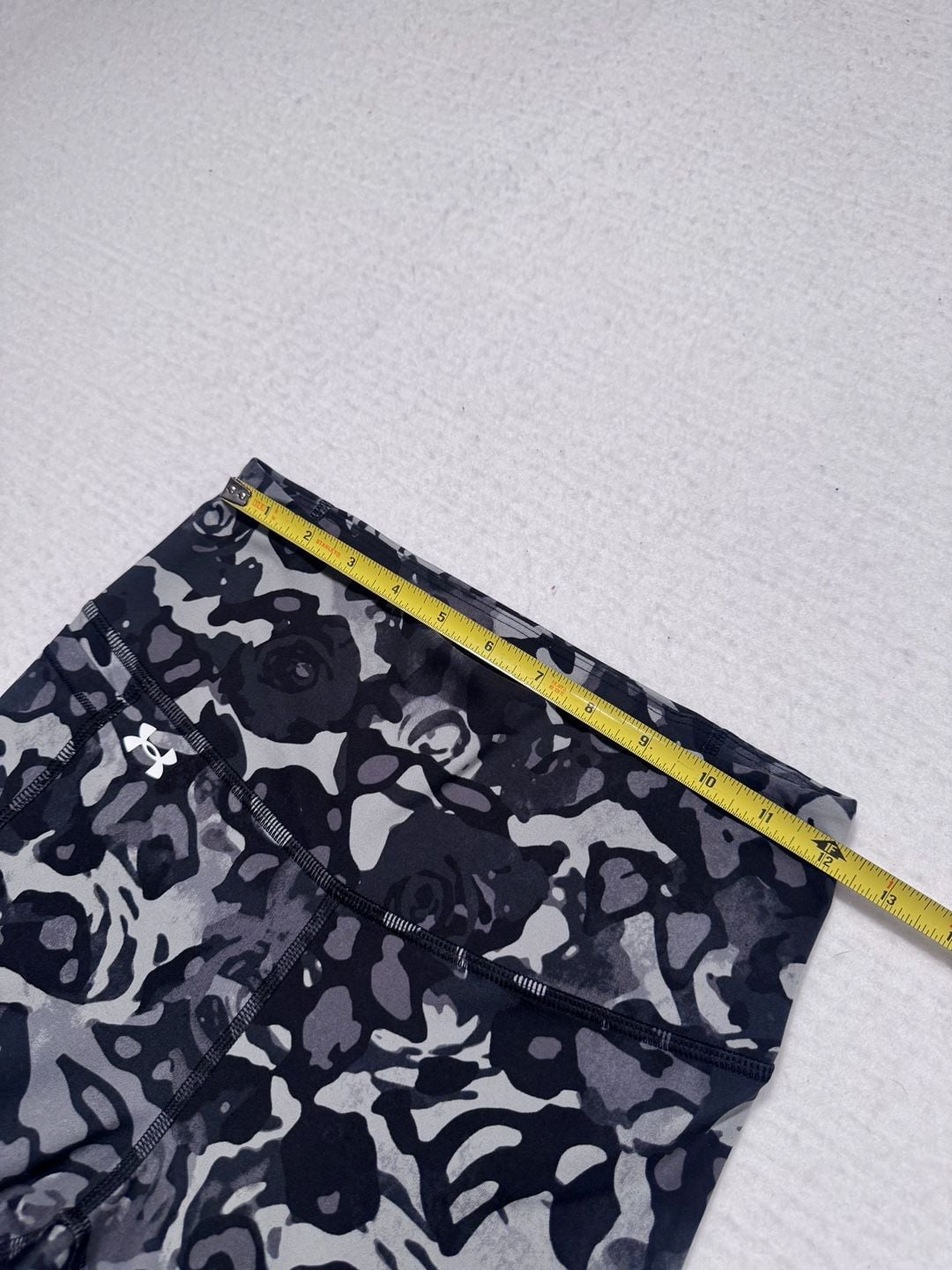Under Armour Motion Printed Leggings Size M Black Camo 4