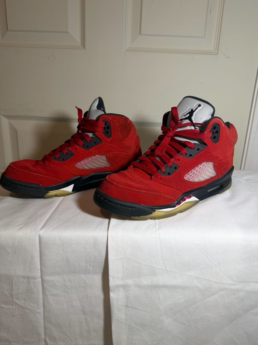 Nike Air Jordan 5 Retro Raging Bull Toro Bravo Red Suede 3