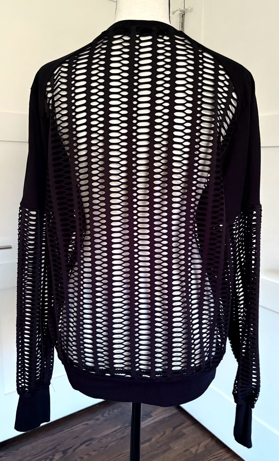 Blanc Noir Women's Black Linear Mesh Sweatshirt Sweater Size Medium 5