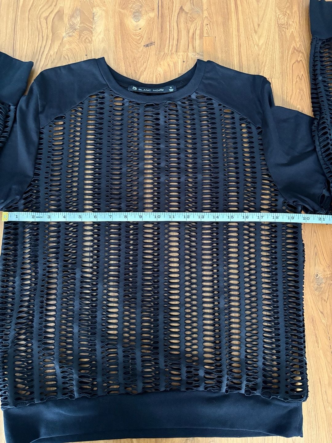 Blanc Noir Women's Black Linear Mesh Sweatshirt Sweater Size Medium 9