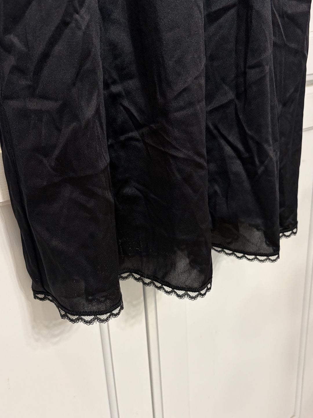 Vanity Fair Slip Dress Size 32 Black Nylon Lace Trim 8