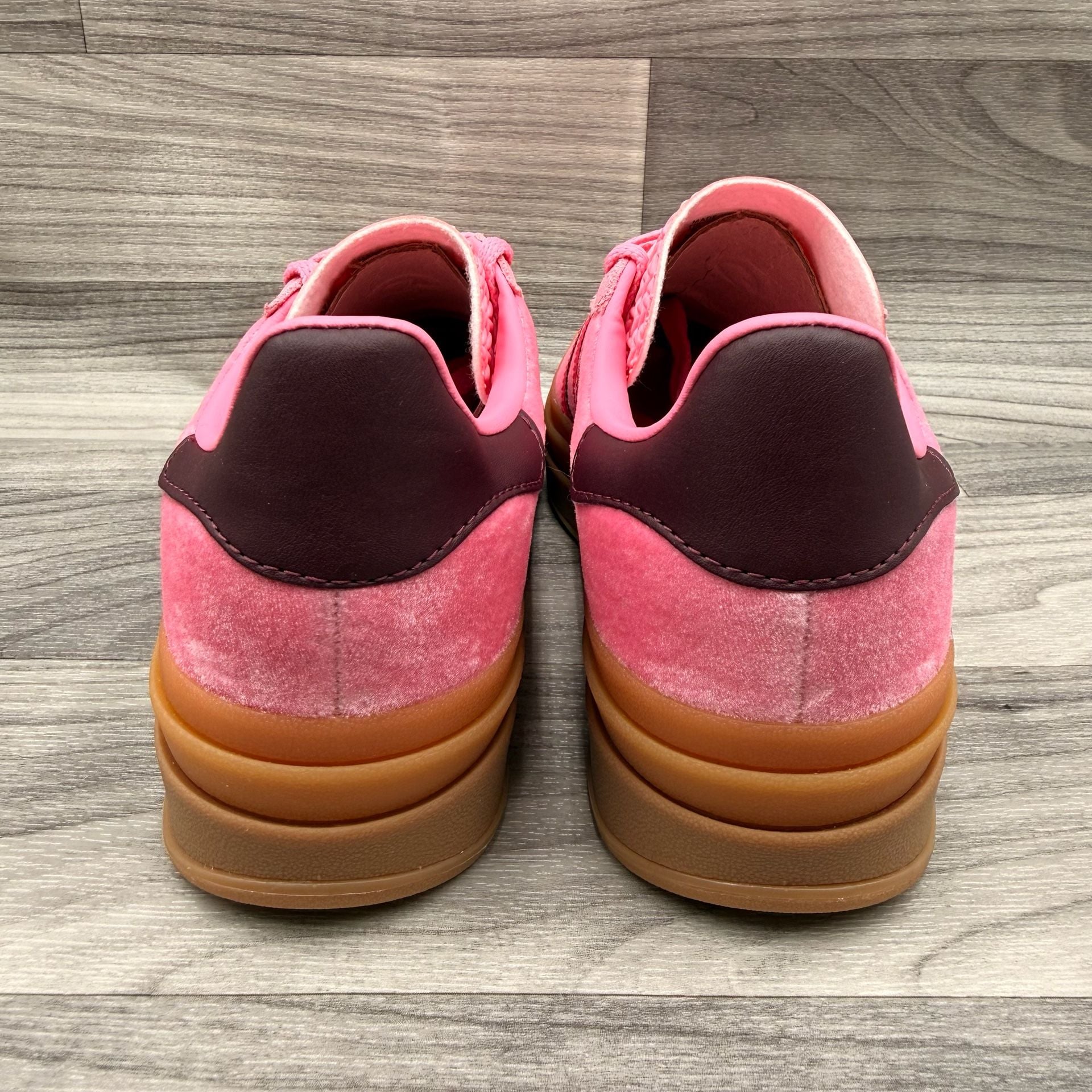 adidas Gazelle Bold Bliss Pink Ruby
Red Gum Womens 6 JR5964 11