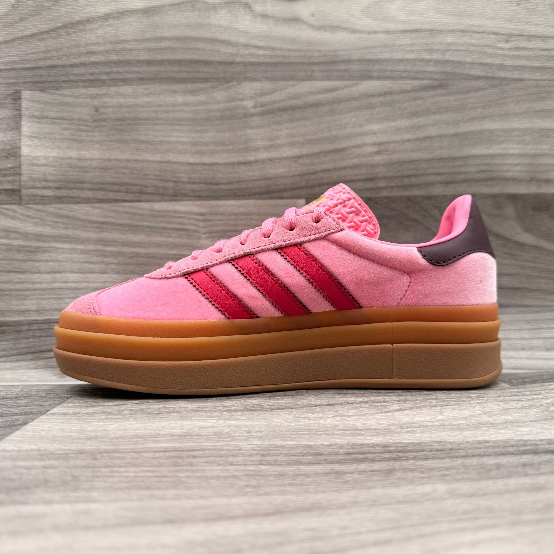 adidas Gazelle Bold Bliss Pink Ruby
Red Gum Womens 6 JR5964 14