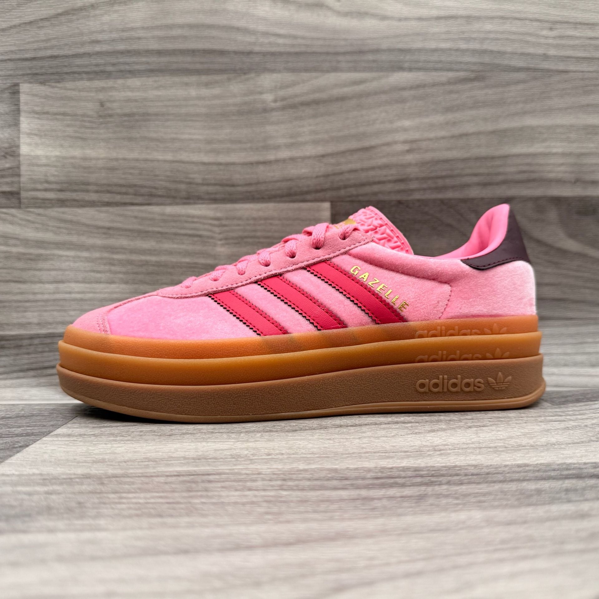 adidas Gazelle Bold Bliss Pink Ruby
Red Gum Womens 6 JR5964 16