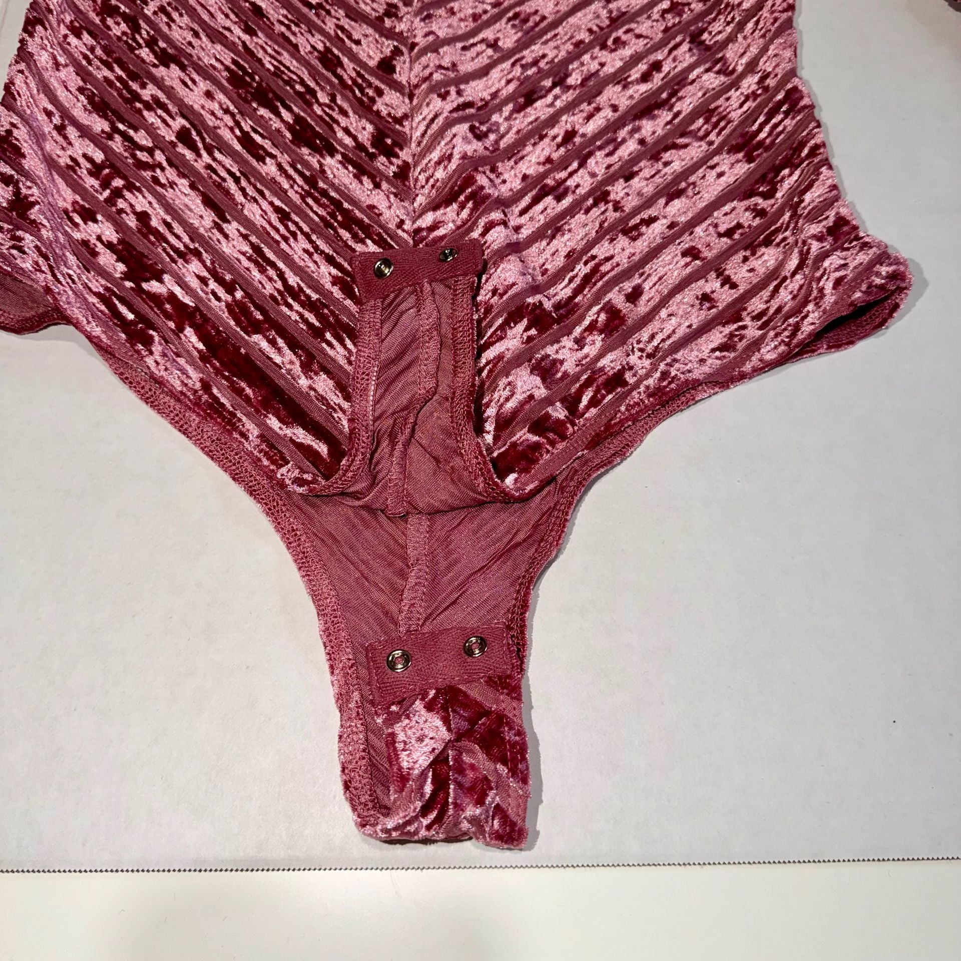Lulus Pink Velvet Balletcore Long Sleeve Bodysuit Small 7