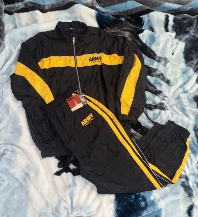 Vintage Rothco Army Track Suit Size X-Large Black Yellow An Army Of One 1