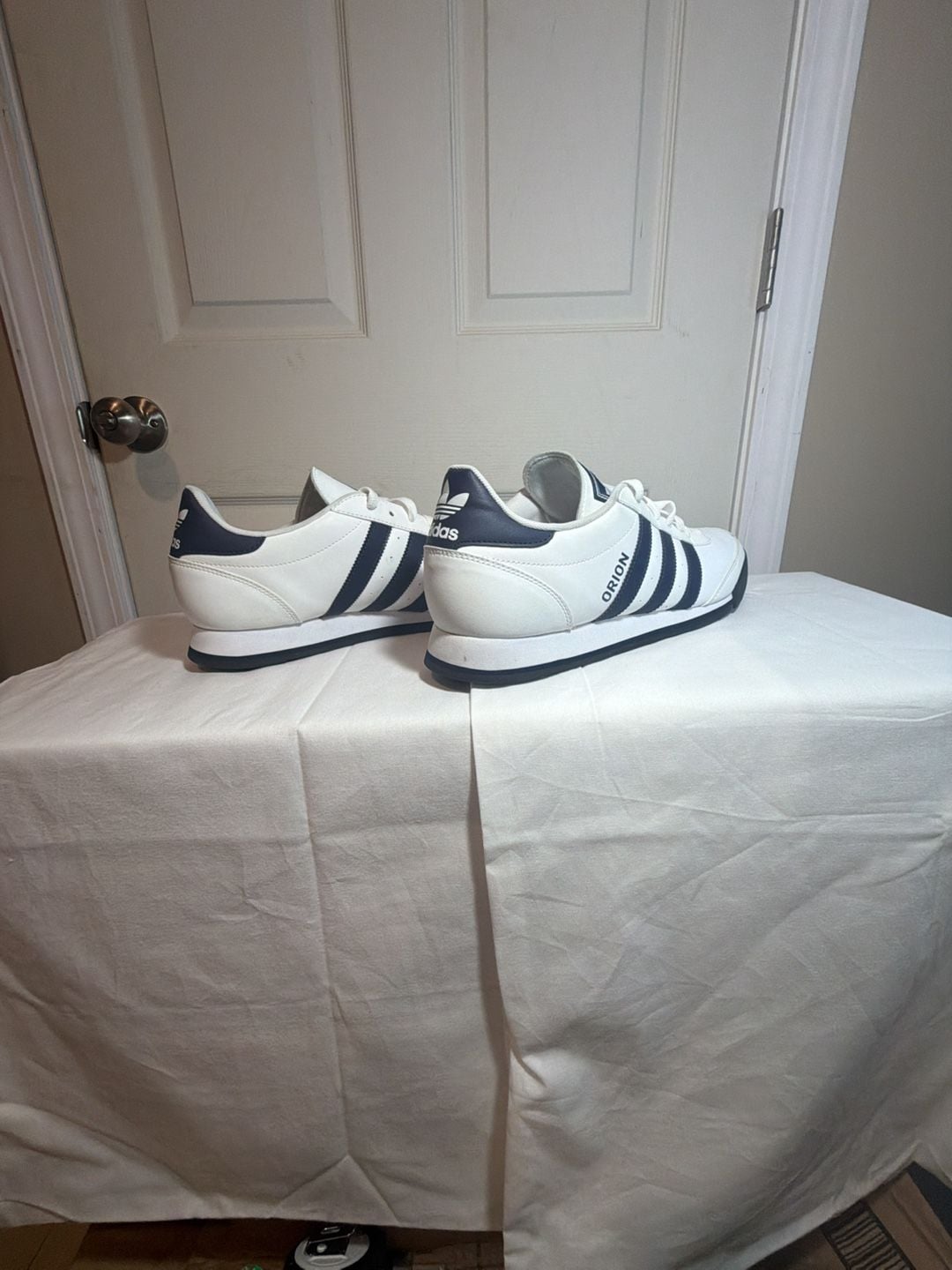 Adidas Orion Sneakers White Navy Blue 4
