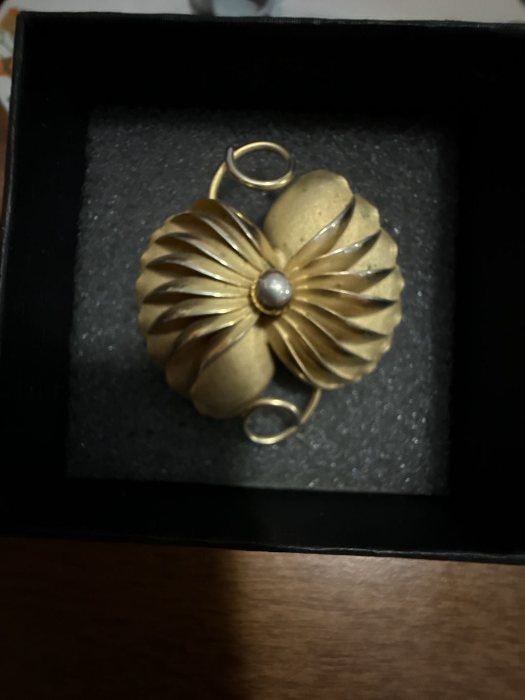Vintage Abstract Gold Tone Floral Flower Brooch Pin 2
