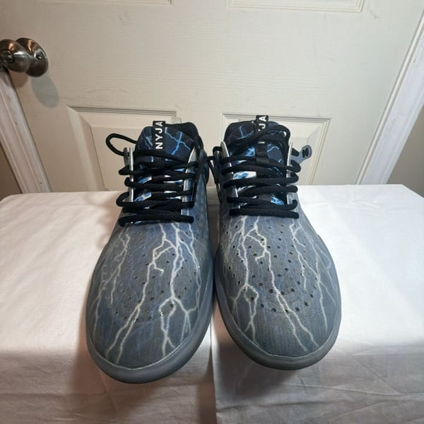 Nike SB Zoom Nyjah 3 PRM Trouble At Home Lightning Shoes