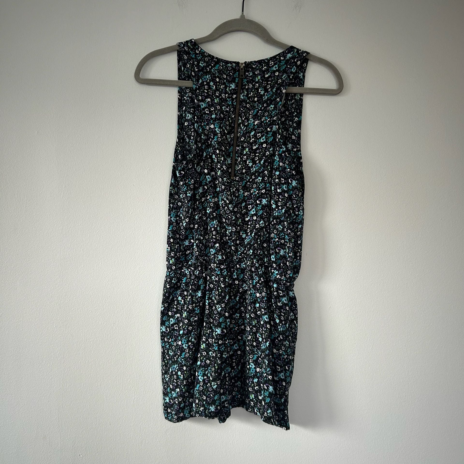 dELiA*s Floral Romper Size M Sleeveless With Zipper Detail 3