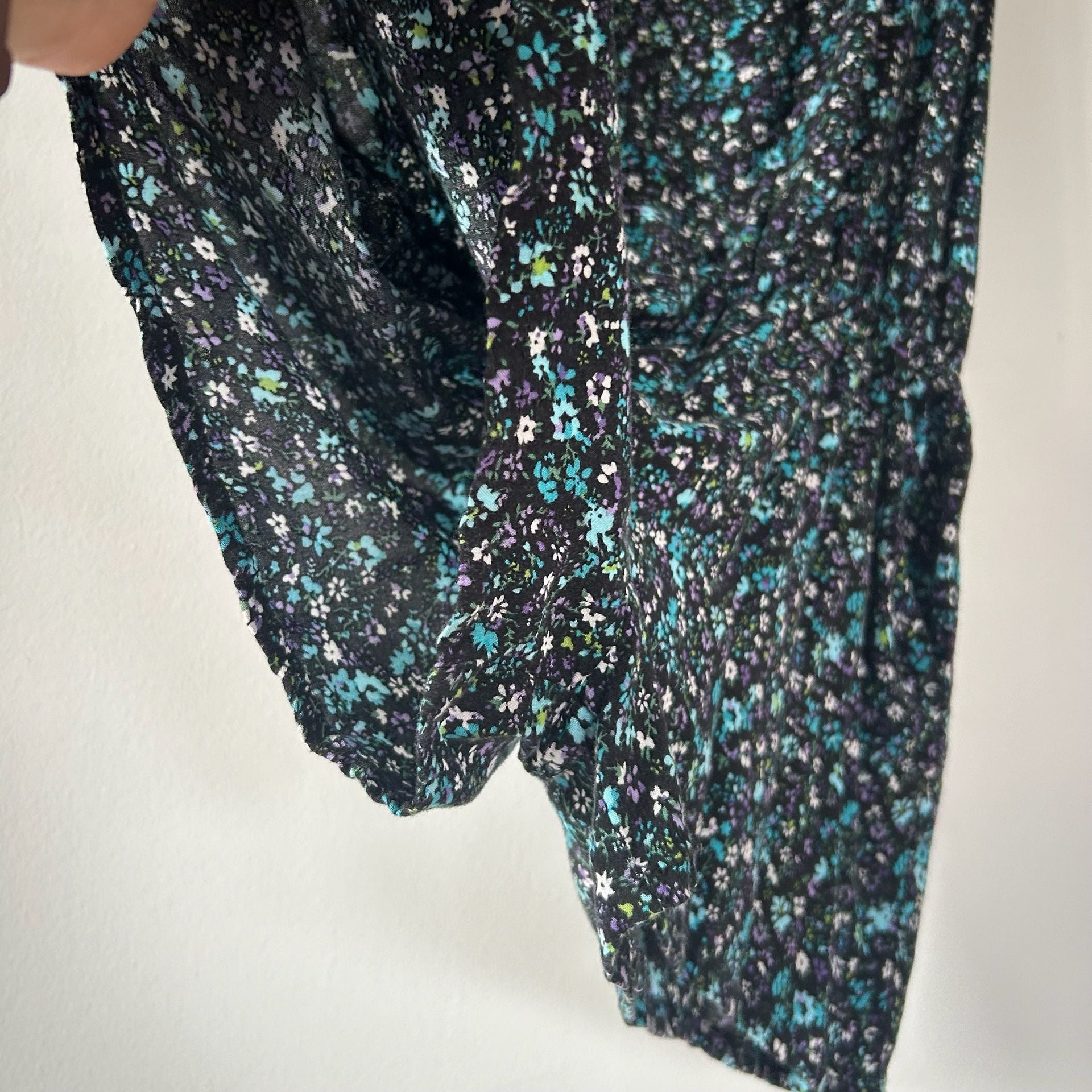 dELiA*s Floral Romper Size M Sleeveless With Zipper Detail 5