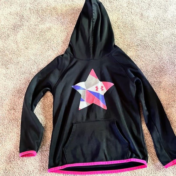 Under Armour ColdGear Hoodie Size YSM Black Pink Star