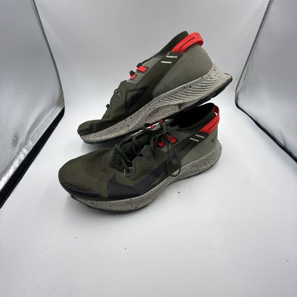 Nike Pegasus Trail 2 Size 15 Cargo Khaki Trail Running Shoes